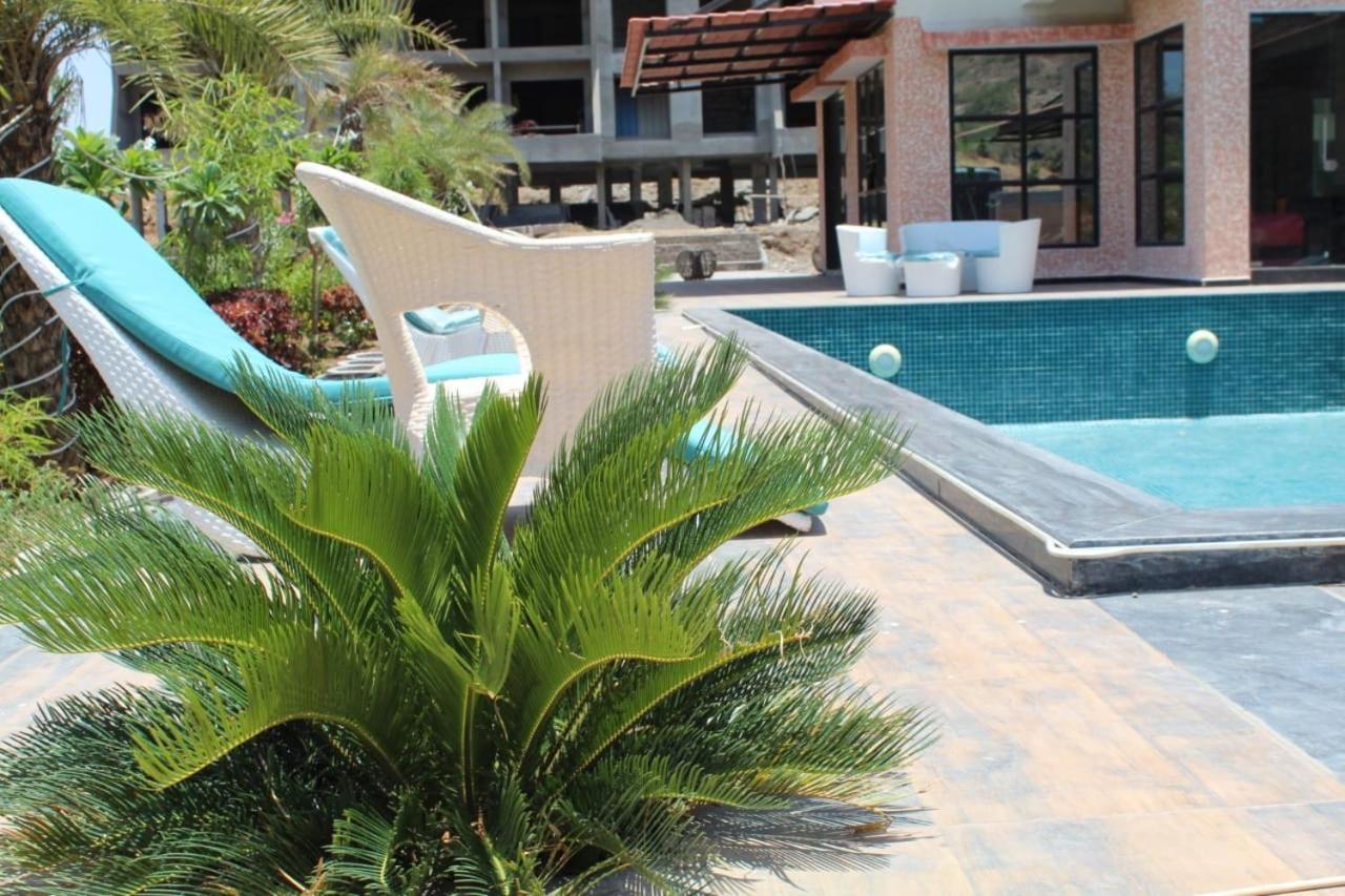 Hotel Strawberry Hills Saputara Exterior foto