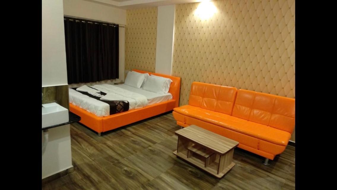 Hotel Strawberry Hills Saputara Exterior foto